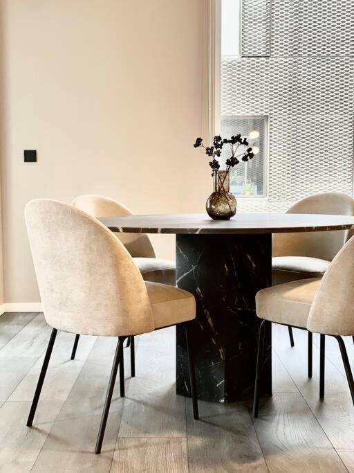Private Lux 2Br & 2Ba City Center With Free Parking ريكيافيك المظهر الخارجي الصورة
